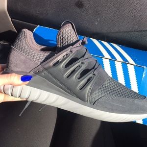 Adidas Tubular Radial
